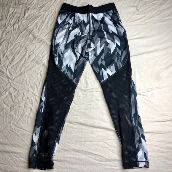 Nike Pro Hypercool Leggings Size Small - Picture 4 of 5